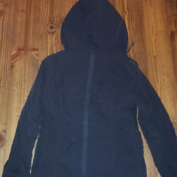 Womens Aritzia TNA jacket - Picture 4 of 4